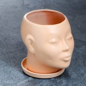 Фигурное кашпо «Голова» 15 см бежевый