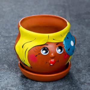 Фигурное кашпо «Личико девочка» 9×8,5 см МИКС