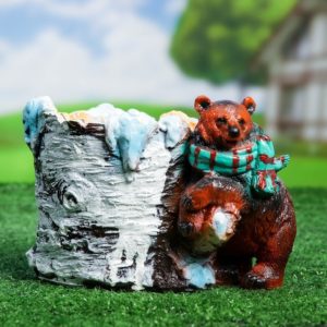 Фигурное кашпо «Медведь с шарфом»